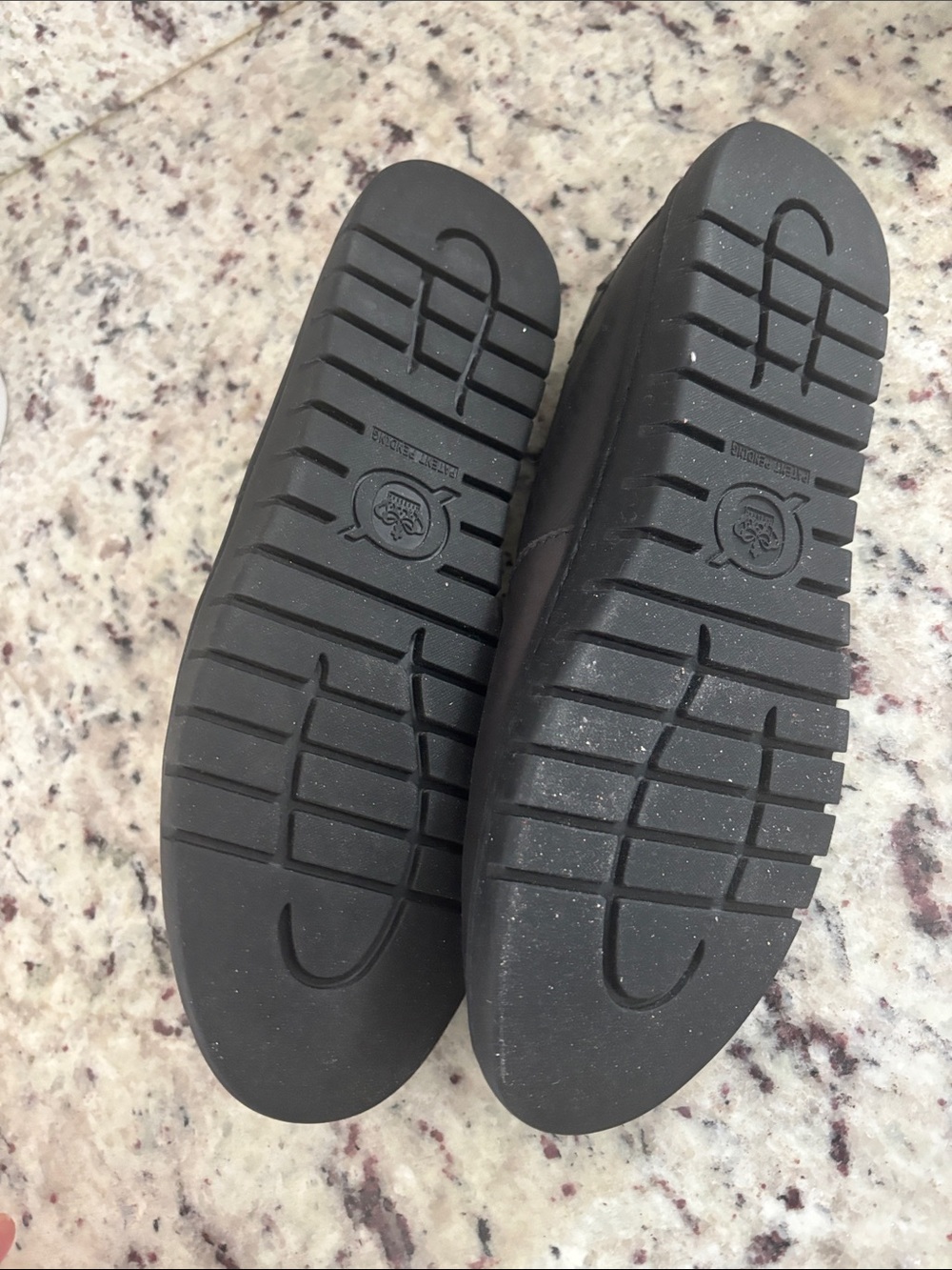 Born Women’s Black Slip-On Leather Shoes - Size 9.5 - Picture 3 of 4